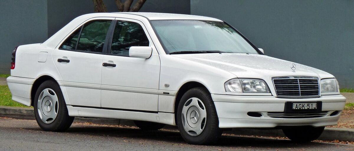 Mercedes Benz C200 W202